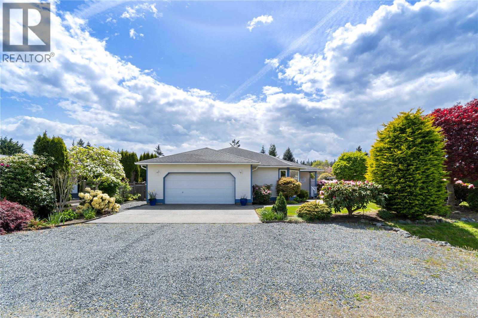 Photo 32 of 785 Nicolls Dr, Parksville BC