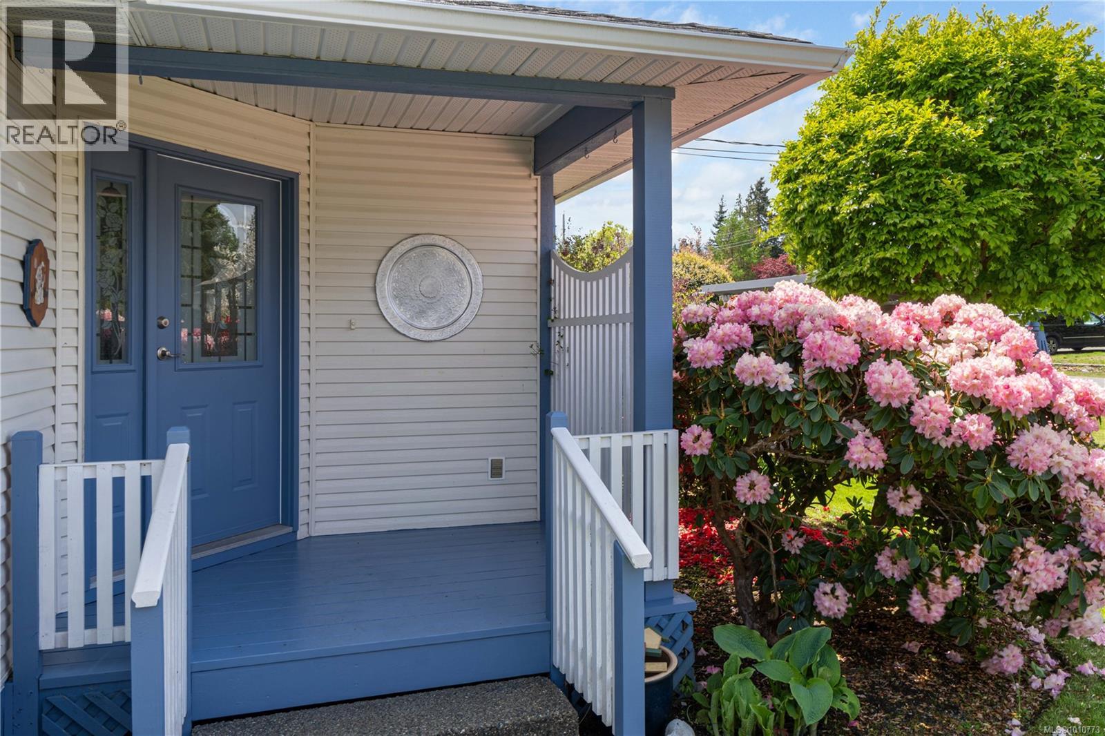 Photo 45 of 785 Nicolls Dr, Parksville BC