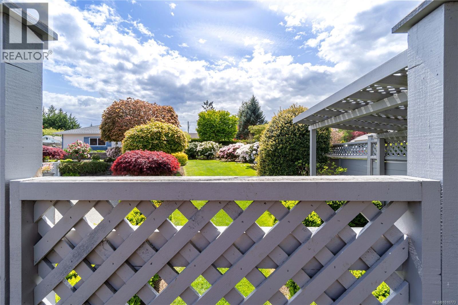 Photo 48 of 785 Nicolls Dr, Parksville BC