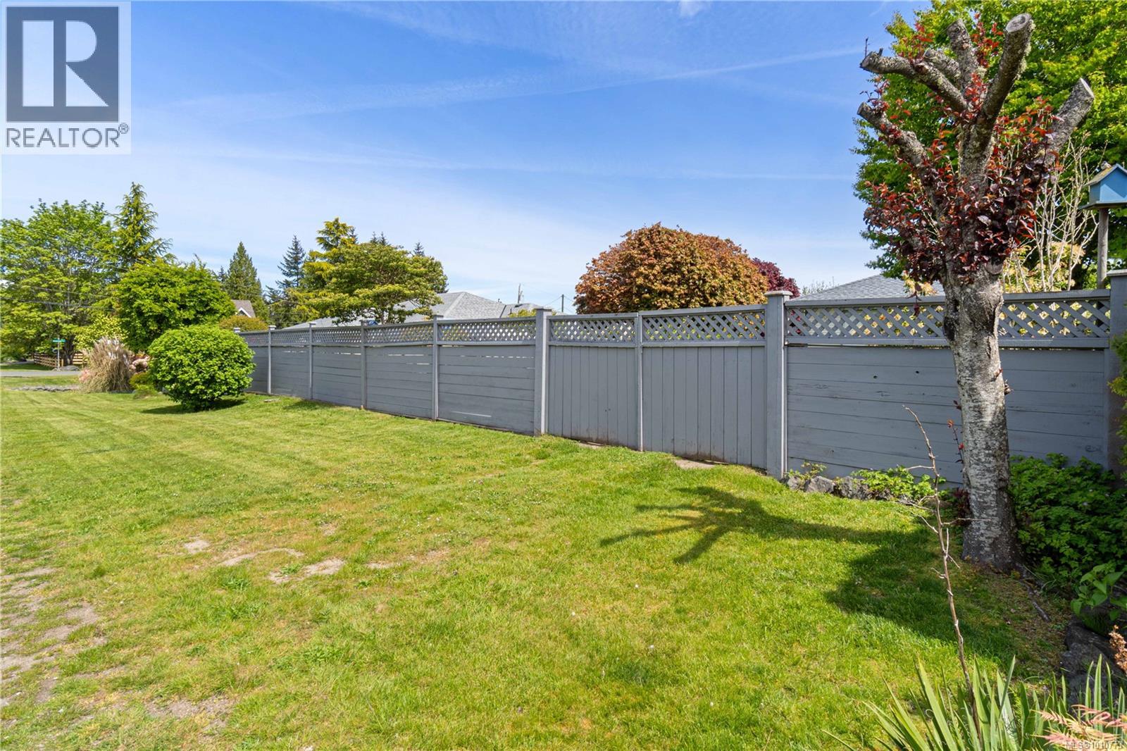 Photo 62 of 785 Nicolls Dr, Parksville BC