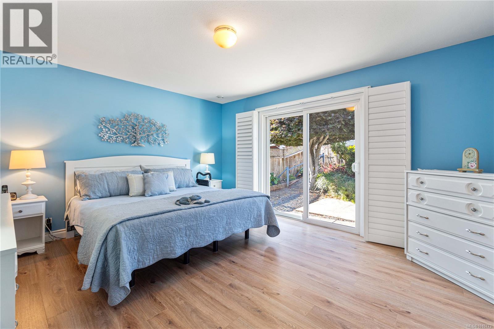 Photo 7 of 785 Nicolls Dr, Parksville BC