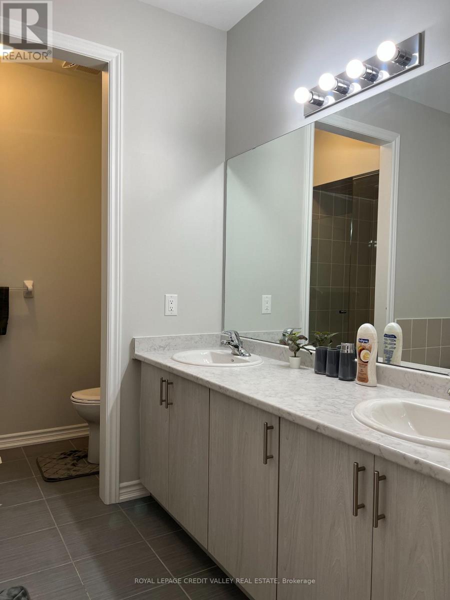 Photo 16 of 7 Cachia Lane, Ajax ON