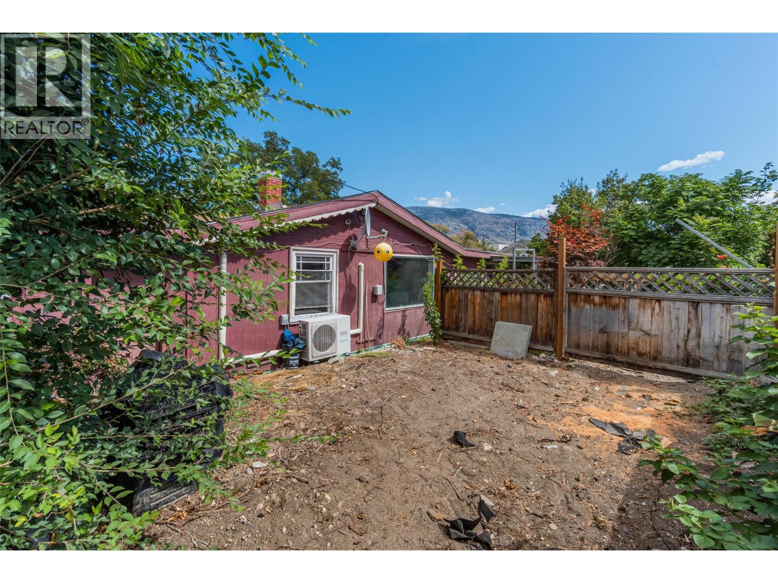  6514 Hollow Street, Oliver