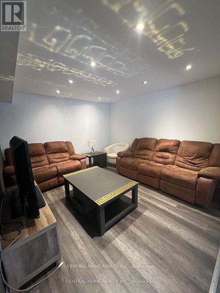Photo 12 of Basmt 147 Jefferson Forest Drive S, Richmond Hill ON