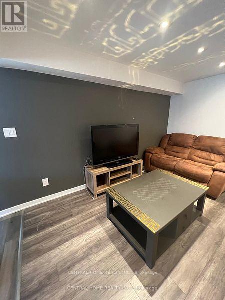 Photo 20 of Basmt 147 Jefferson Forest Drive S, Richmond Hill ON