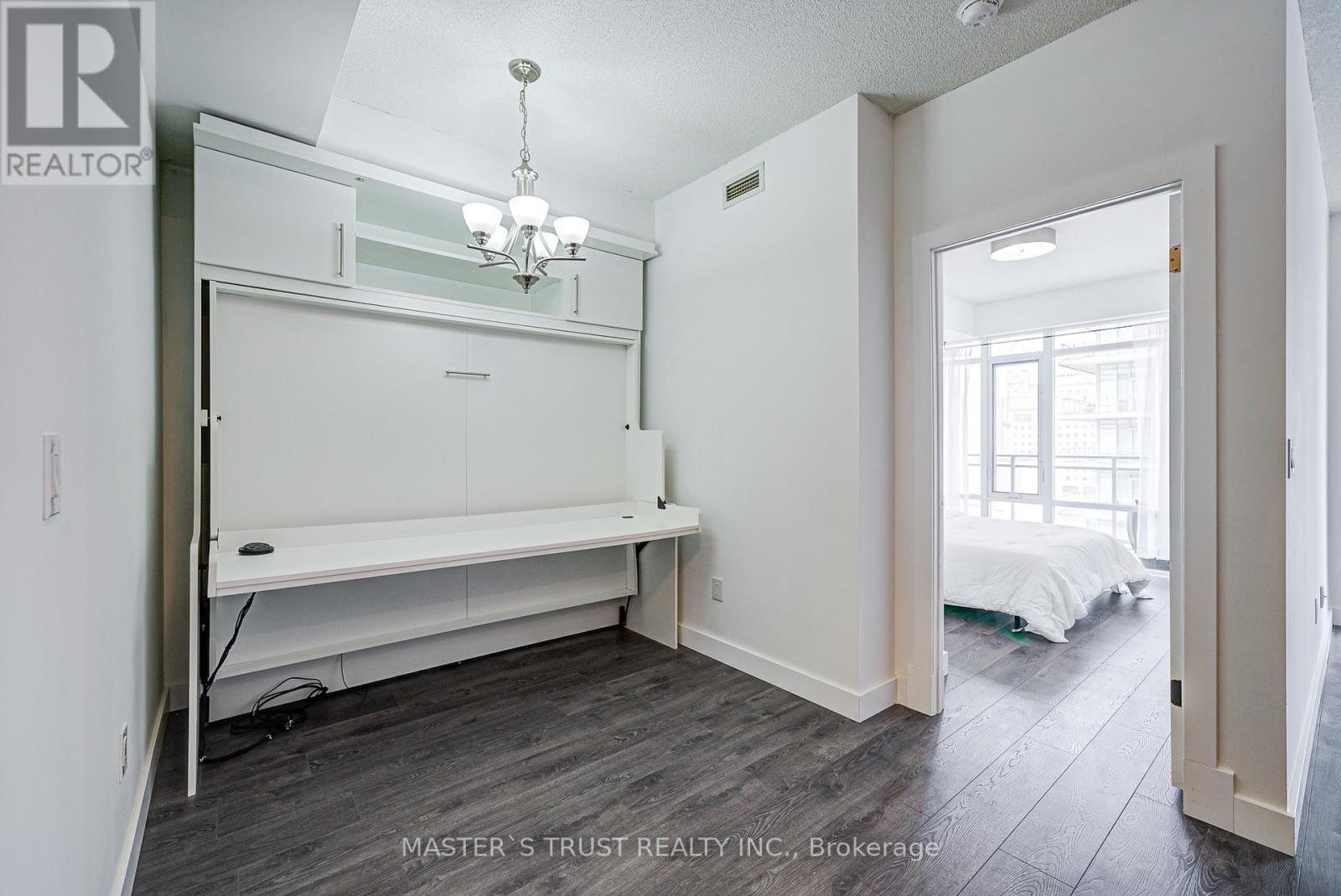 Photo 35 of 1203 360 Square One Drive, Mississauga ON