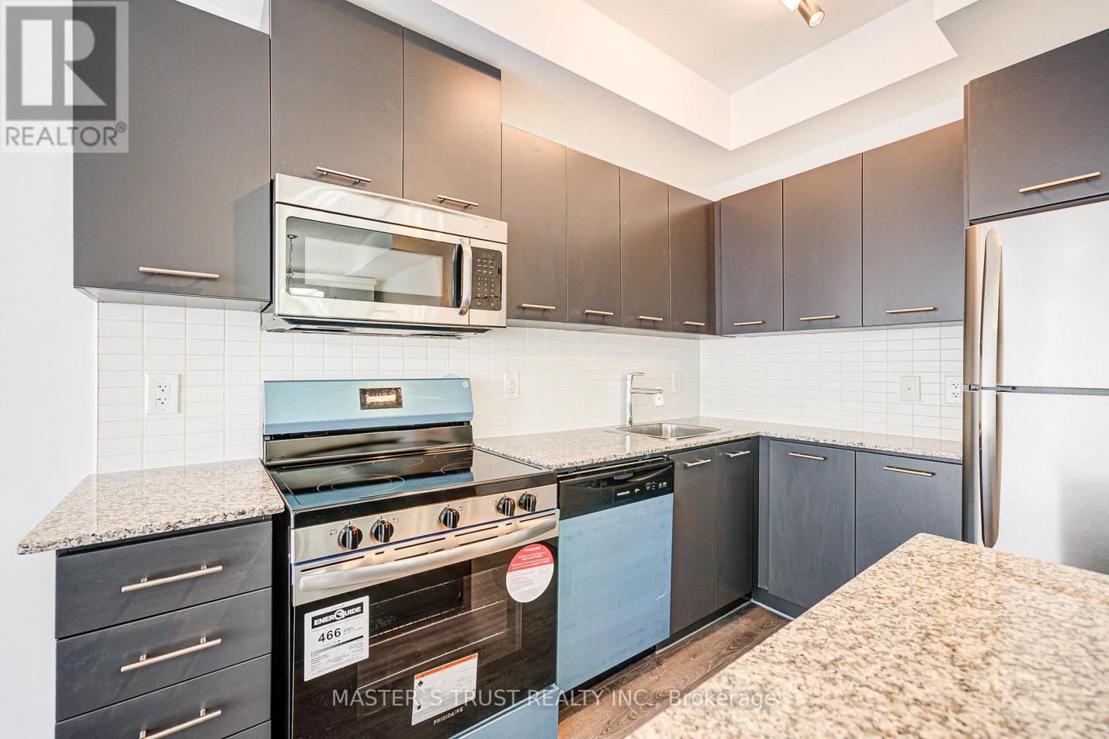 Photo 34 of 1203 360 Square One Drive, Mississauga ON