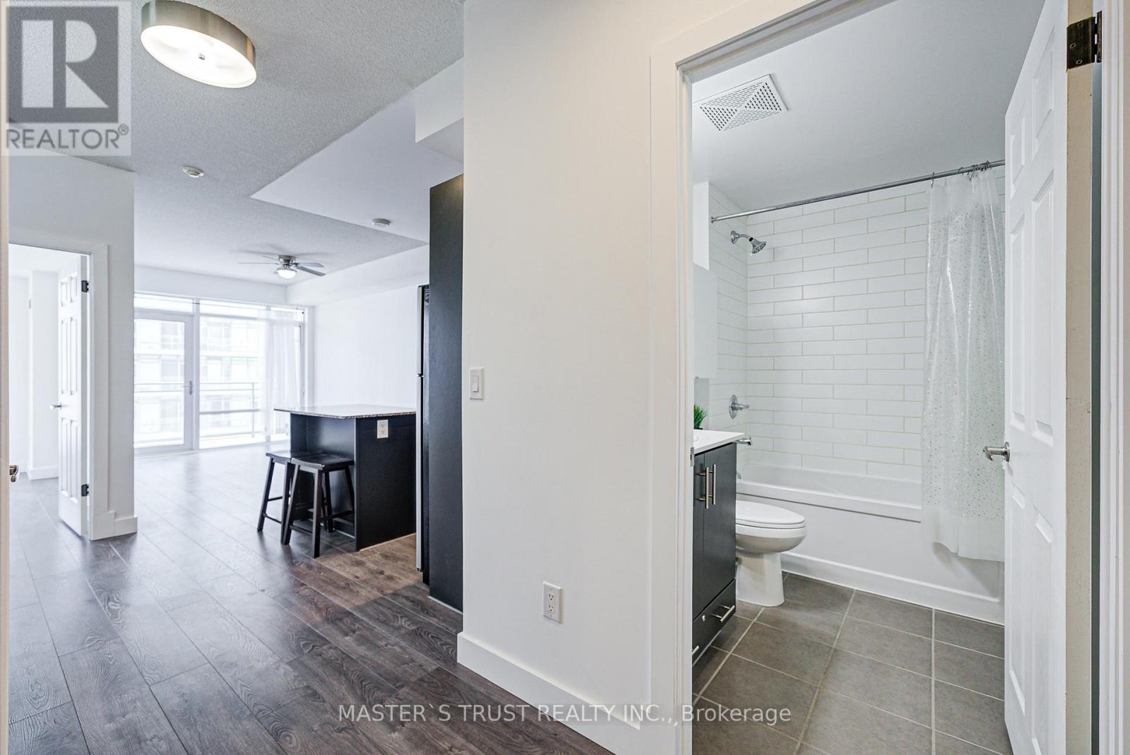 Photo 38 of 1203 360 Square One Drive, Mississauga ON