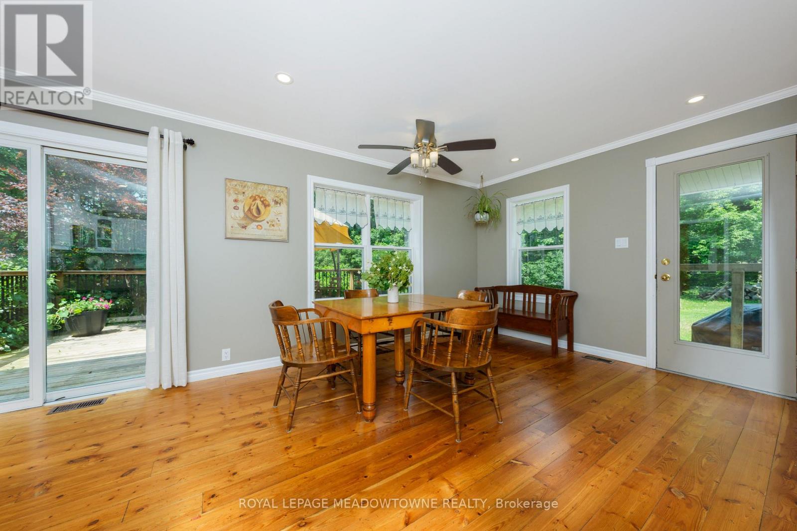 Photo 12 of 12369 Elizabeth Street, Halton Hills ON