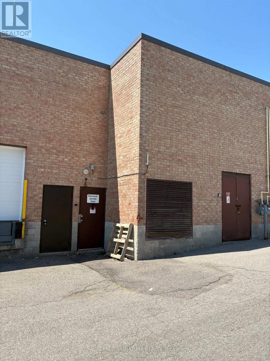 Photo 12 of 42 43 2053 Williams Parkway, Brampton ON