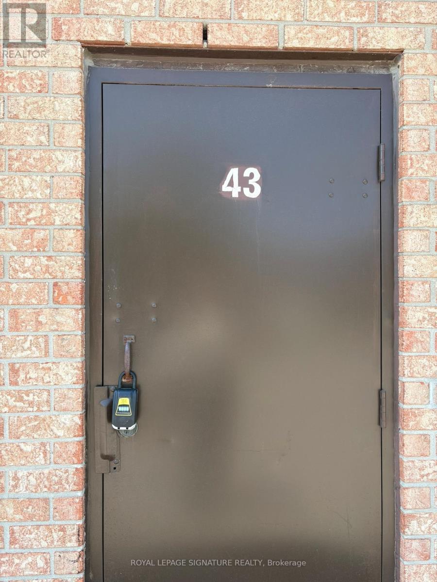 Photo 1 of 42 43 2053 Williams Parkway, Brampton ON