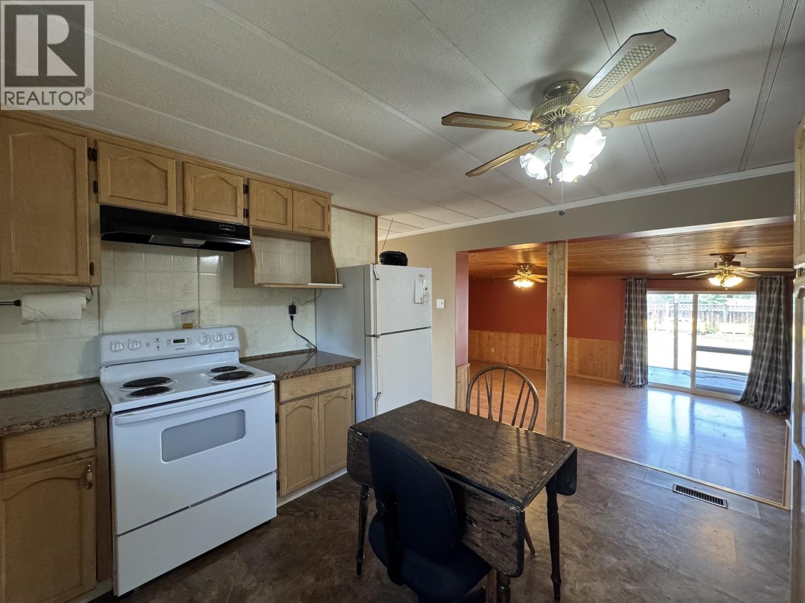 Photo 40 of 10996 Poplar Road, Fort St John BC