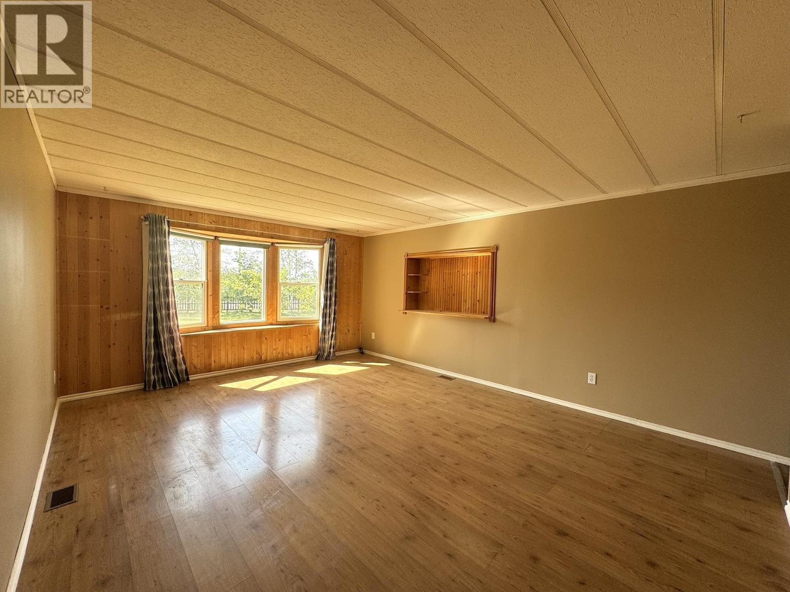 Photo 38 of 10996 Poplar Road, Fort St John BC
