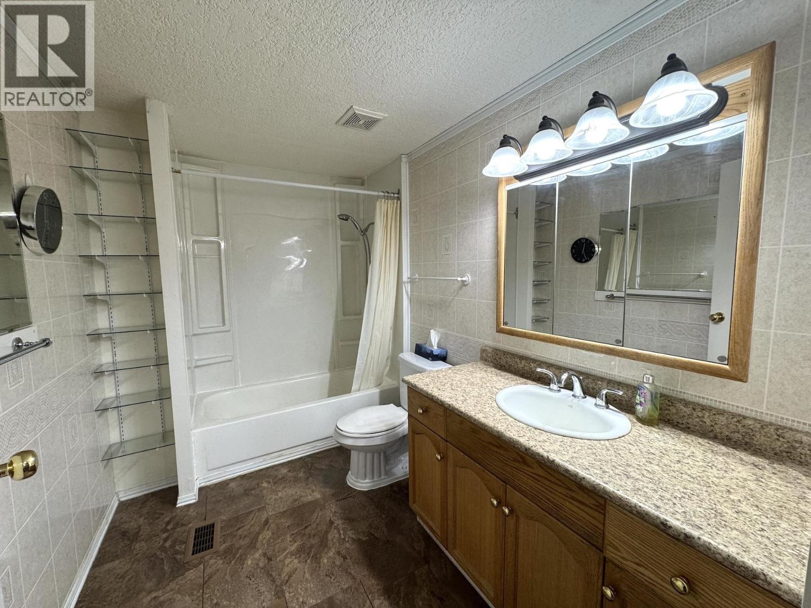 Photo 28 of 10996 Poplar Road, Fort St John BC