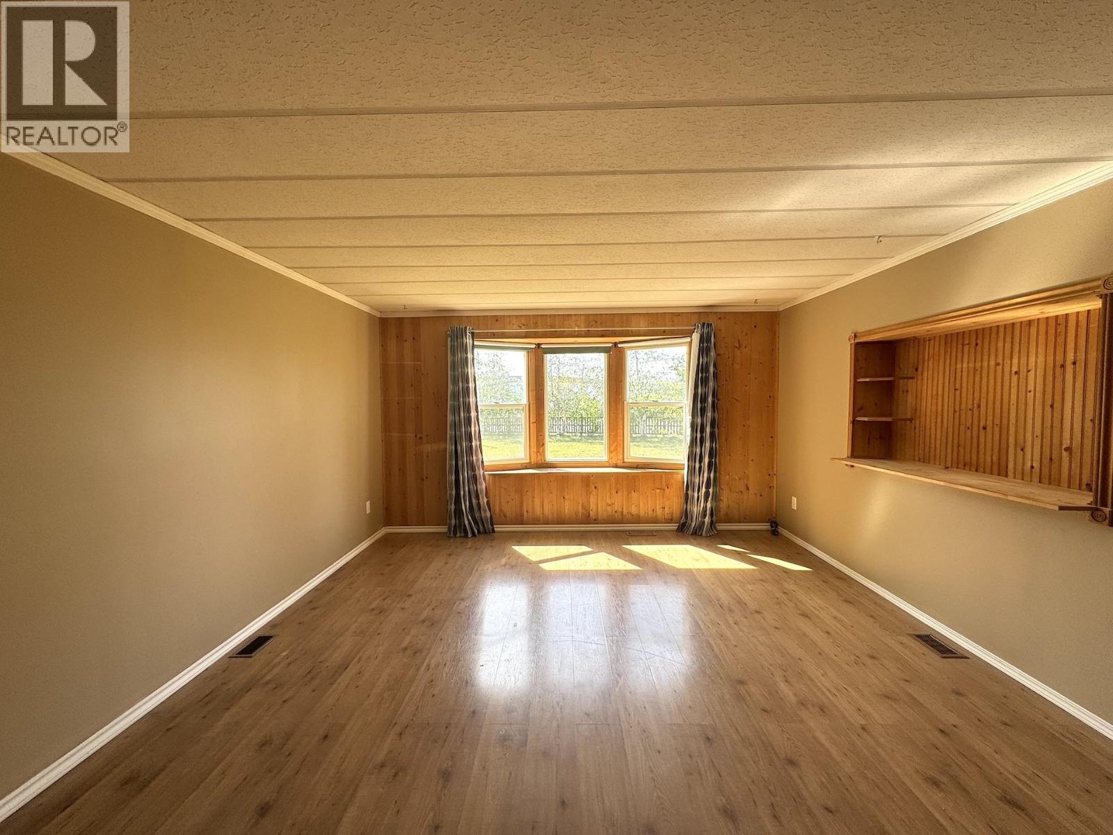 Photo 33 of 10996 Poplar Road, Fort St John BC