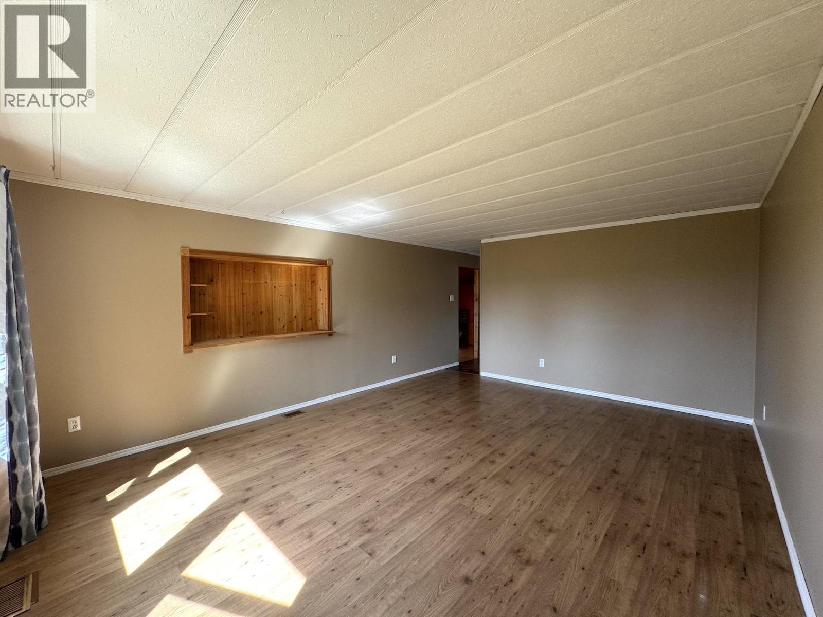 Photo 17 of 10996 Poplar Road, Fort St John BC
