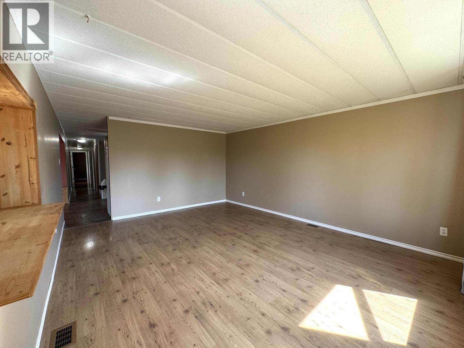 Photo 18 of 10996 Poplar Road, Fort St John BC