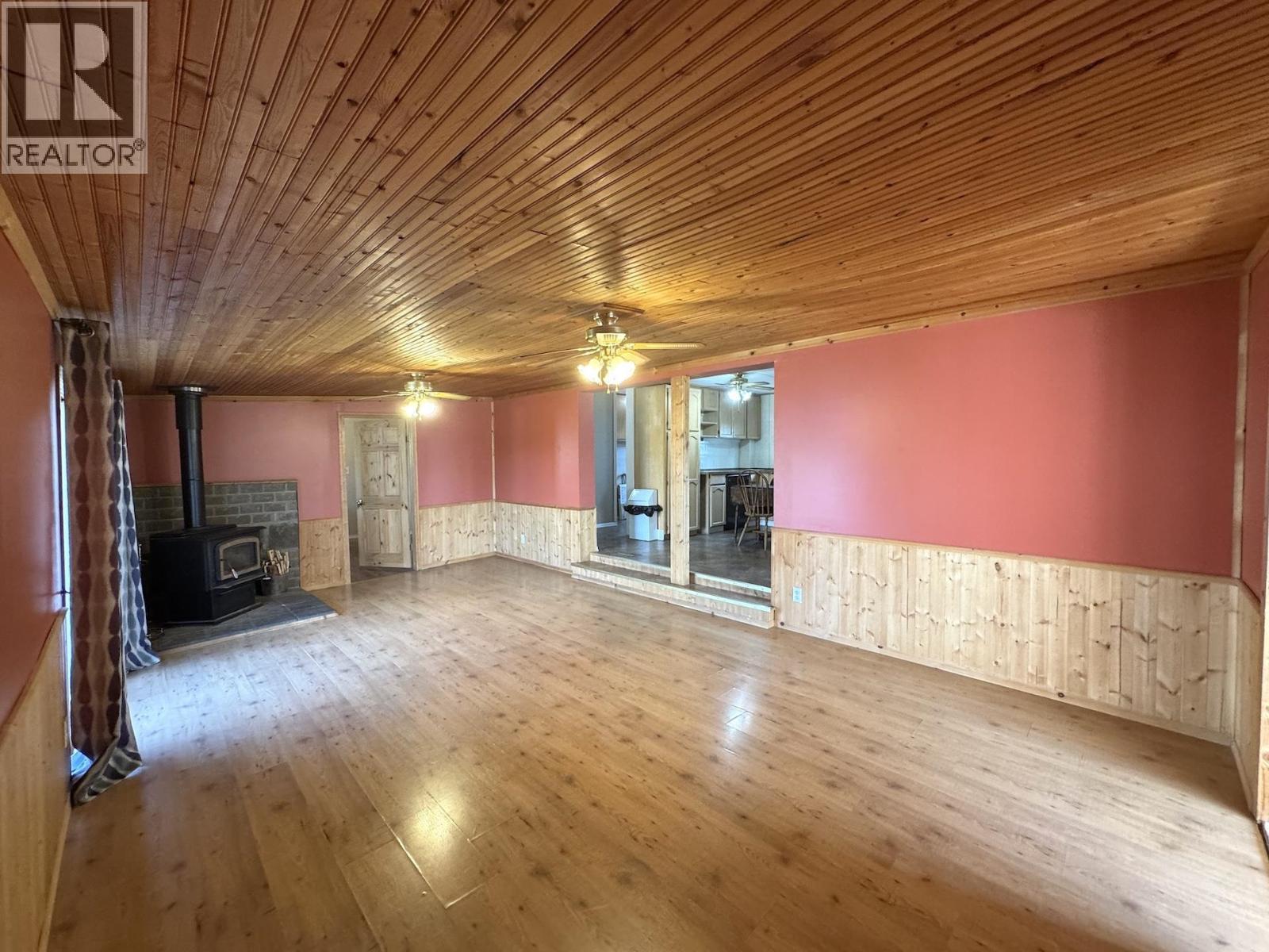 Photo 26 of 10996 Poplar Road, Fort St John BC