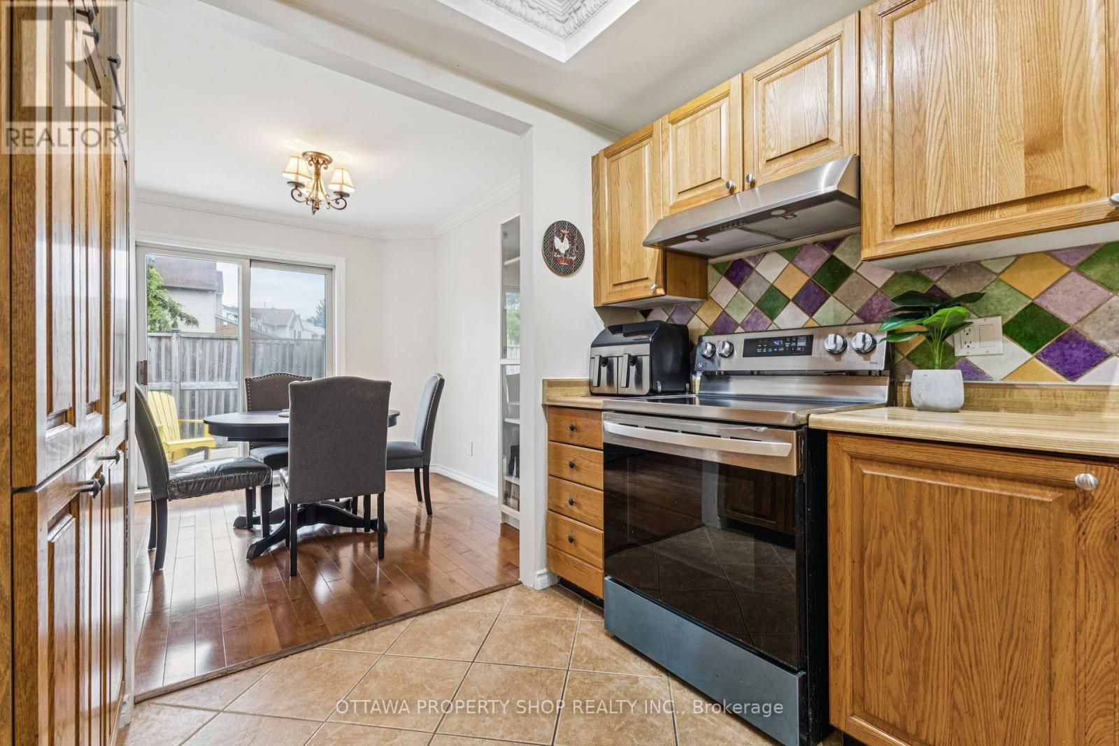 Photo 22 of 67 Gentle Gate Crescent, Ottawa ON