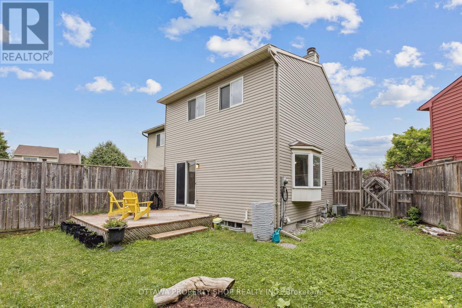 Photo 8 of 67 Gentle Gate Crescent, Ottawa ON