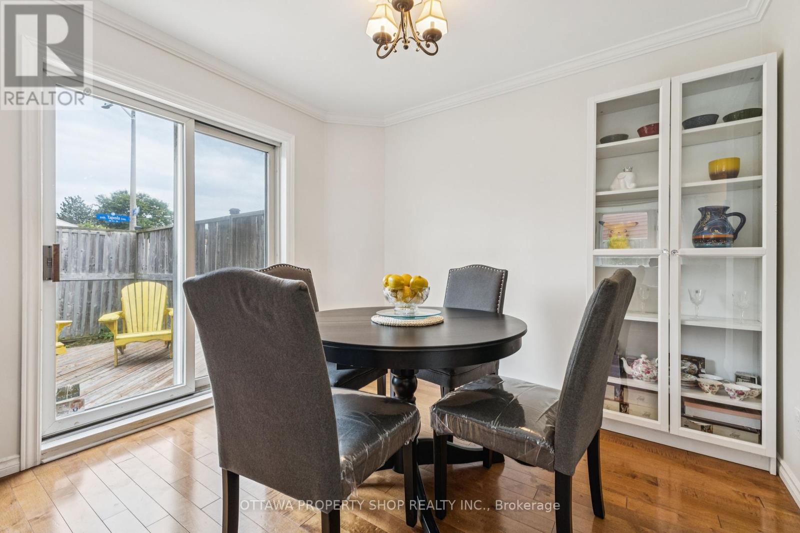 Photo 18 of 67 Gentle Gate Crescent, Ottawa ON