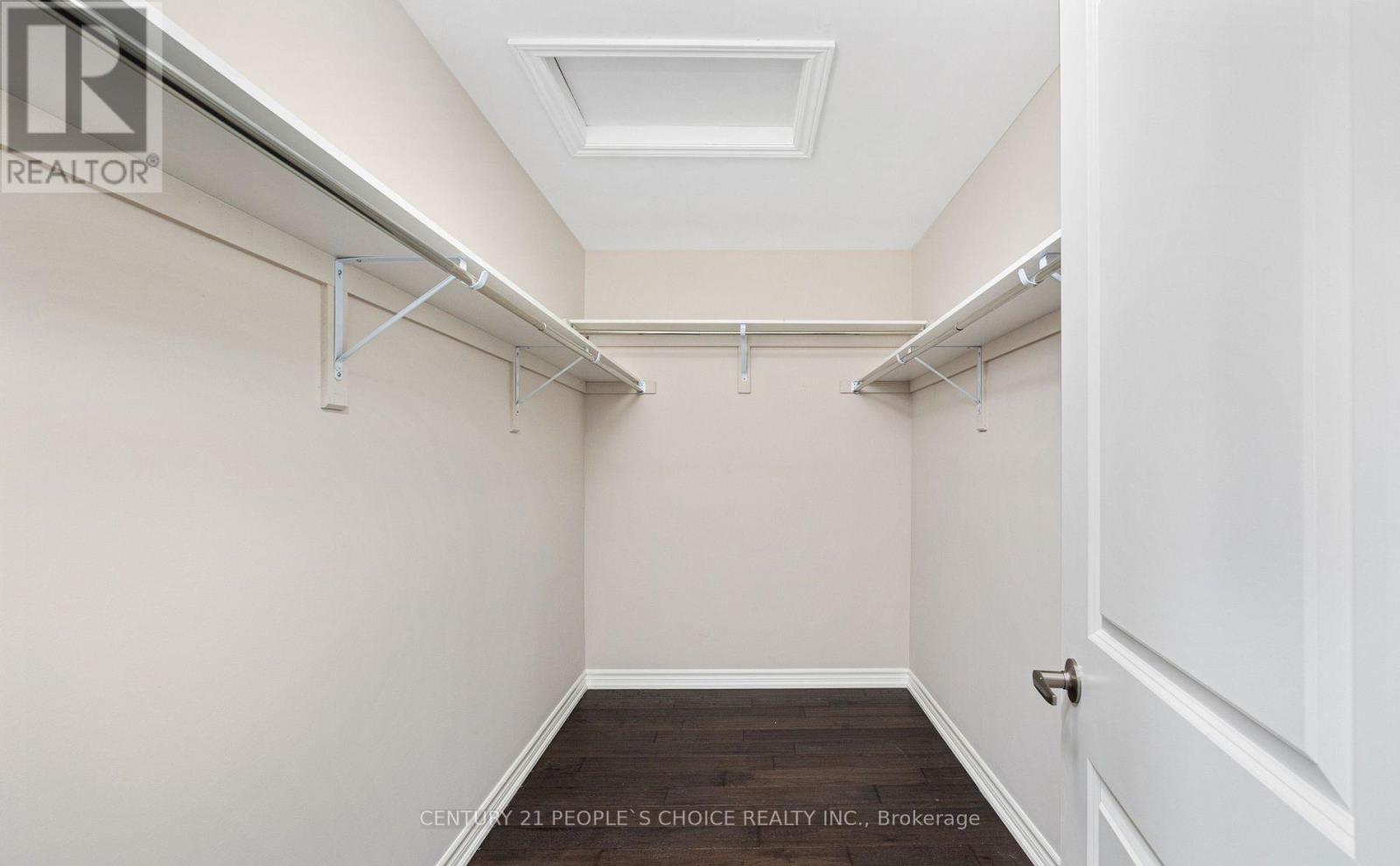 Photo 21 of 77 159 Rosie Street, Blue Mountains ON