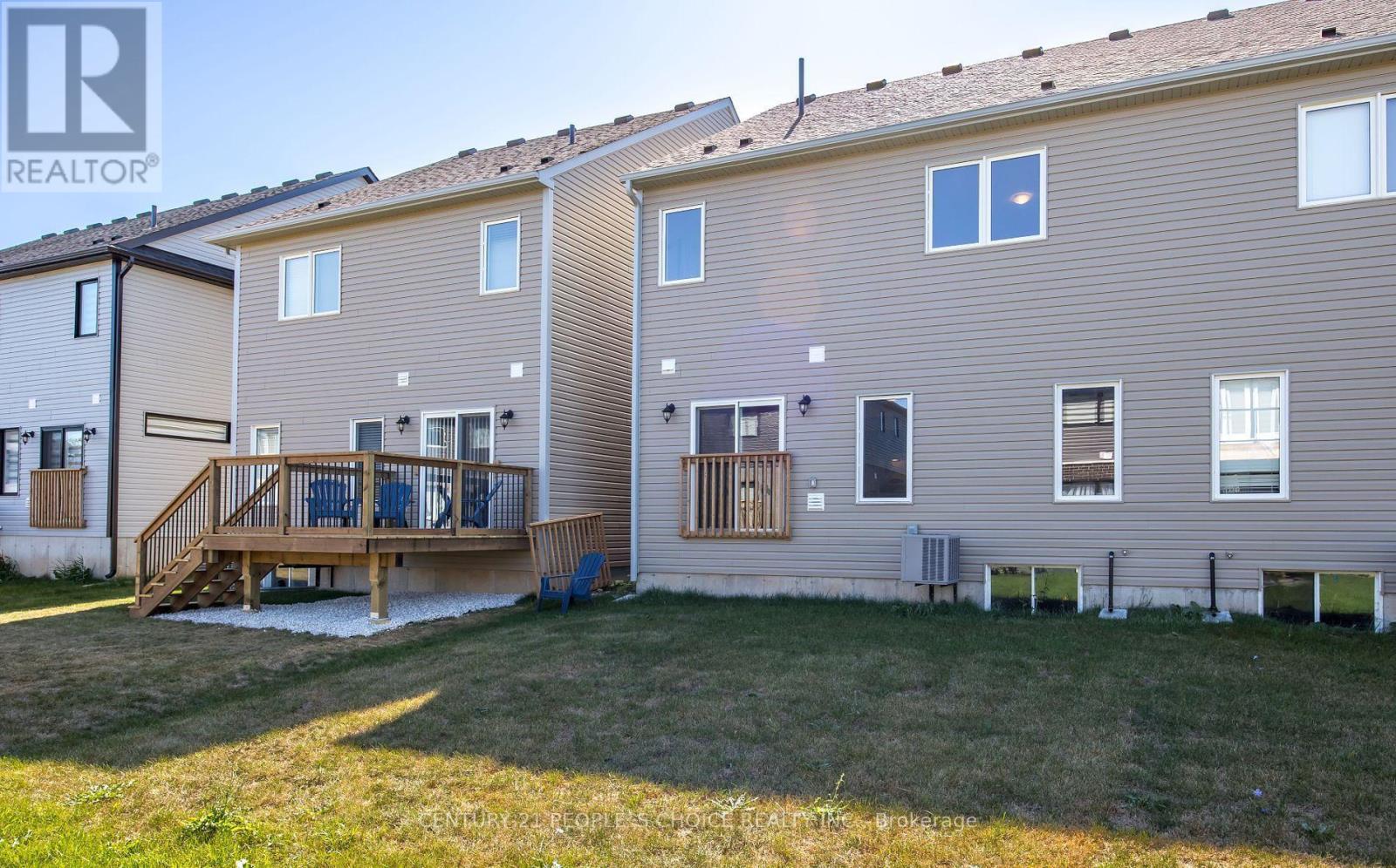 Photo 33 of 77 159 Rosie Street, Blue Mountains ON
