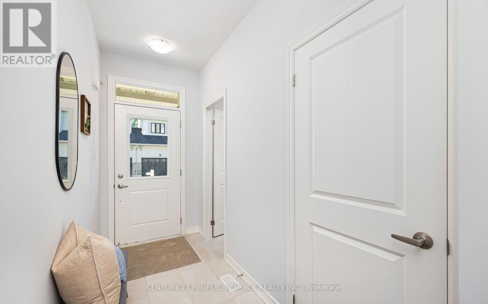 Photo 19 of 77 159 Rosie Street, Blue Mountains ON