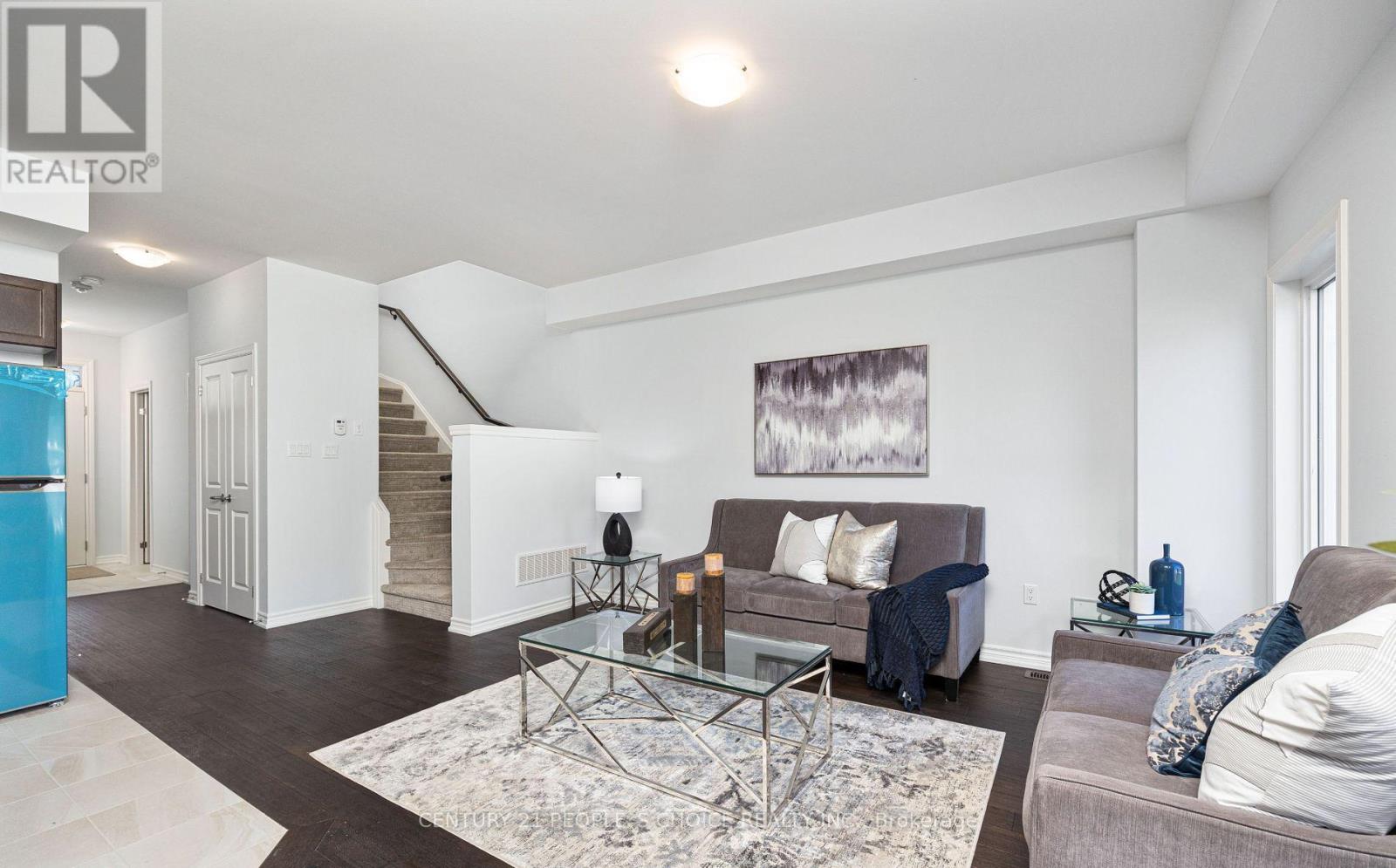 Photo 35 of 77 159 Rosie Street, Blue Mountains ON