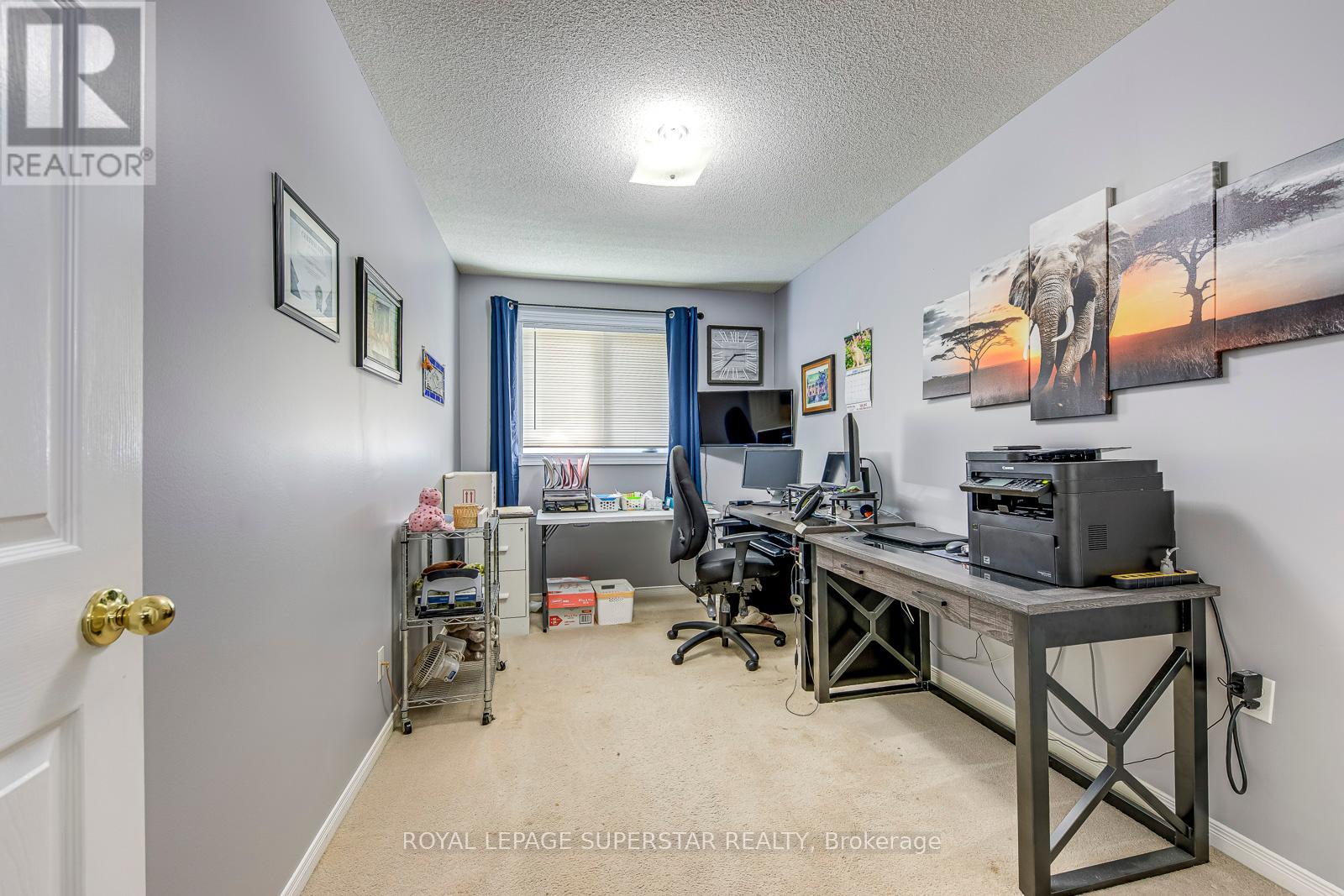 Photo 5 of 17 1809 Upper Wentworth Street, Hamilton ON