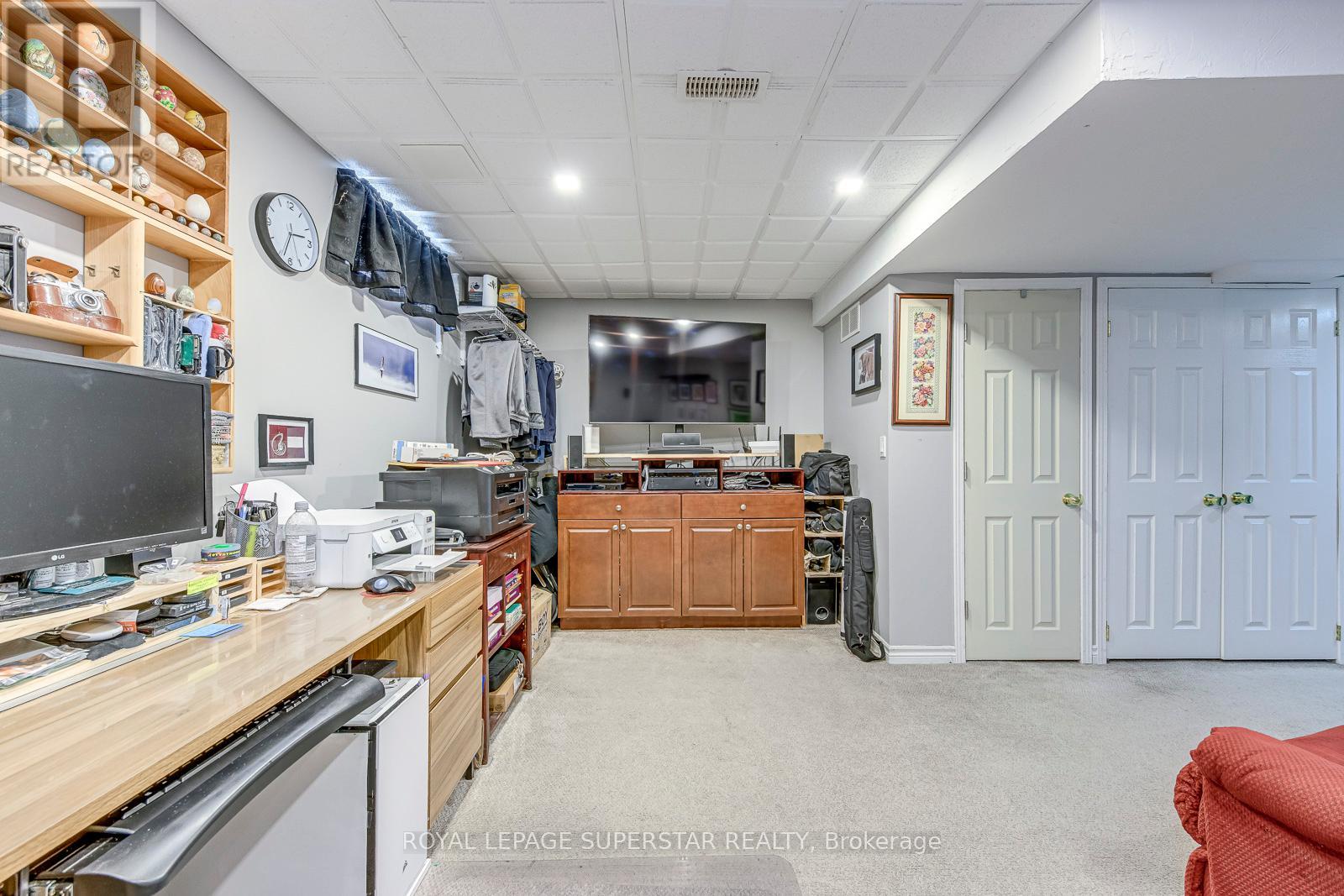 Photo 30 of 17 1809 Upper Wentworth Street, Hamilton ON