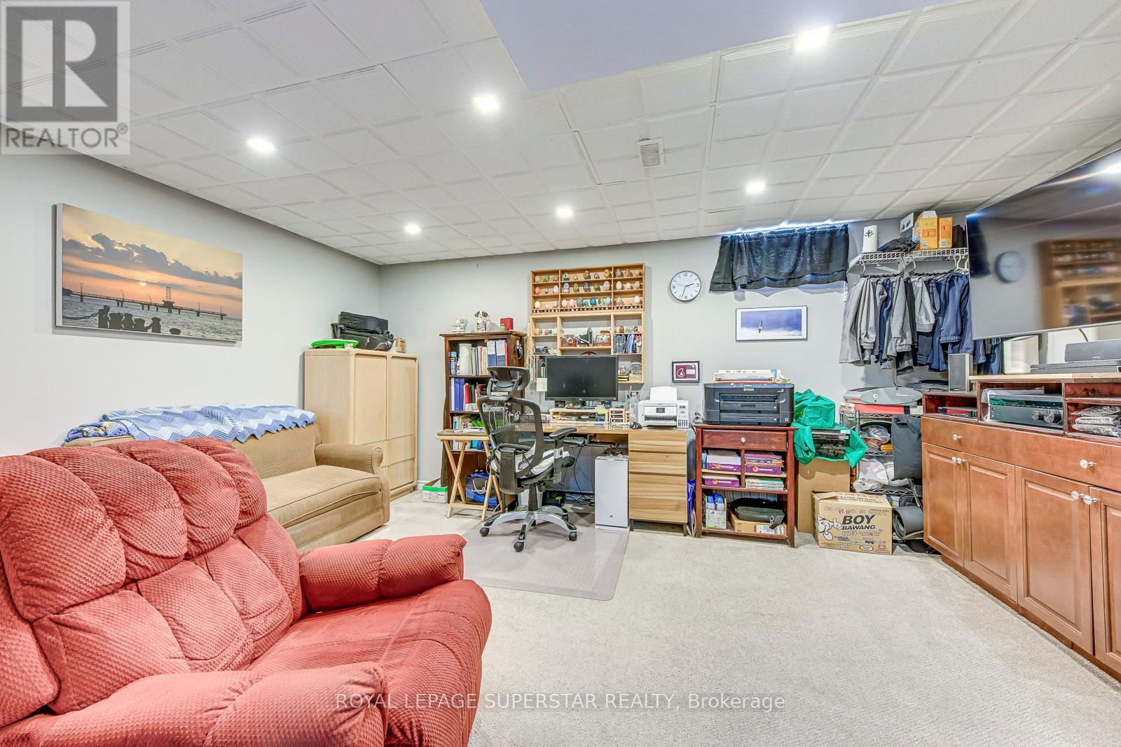 Photo 13 of 17 1809 Upper Wentworth Street, Hamilton ON