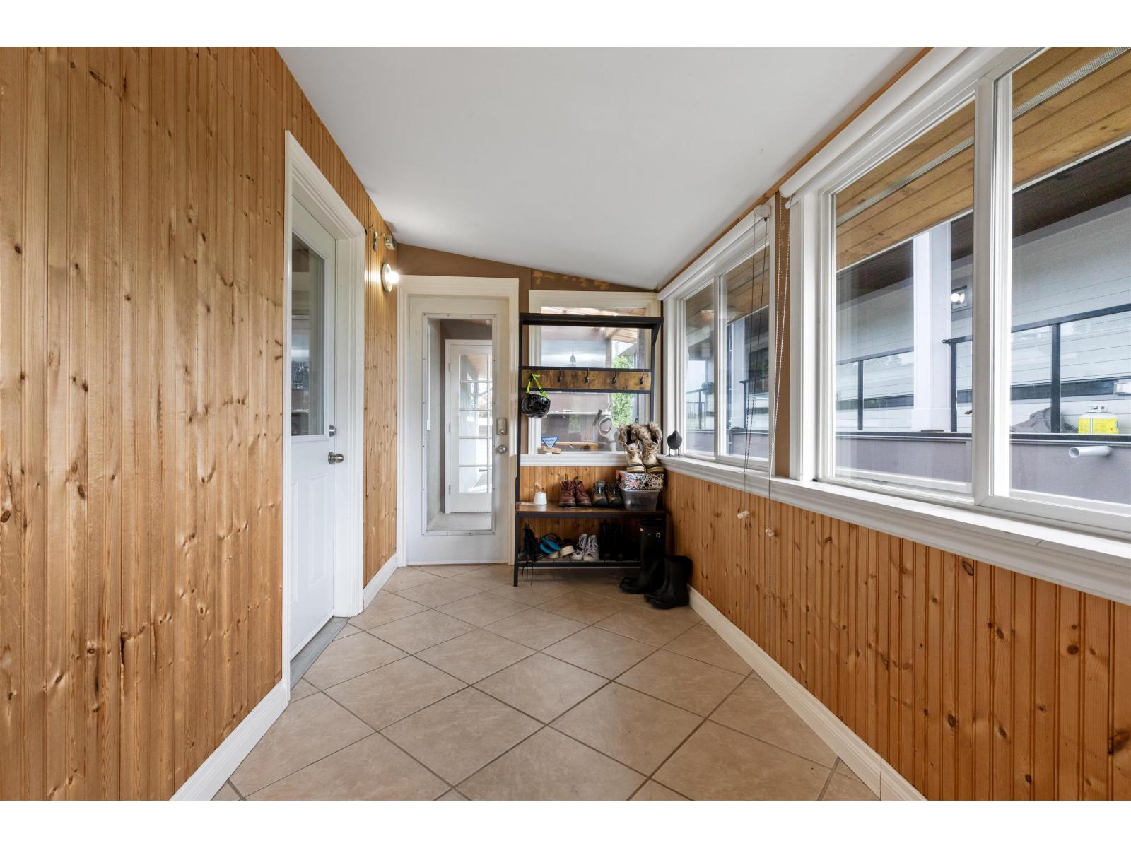 Photo 3 of 1310 Parker Street, White Rock BC