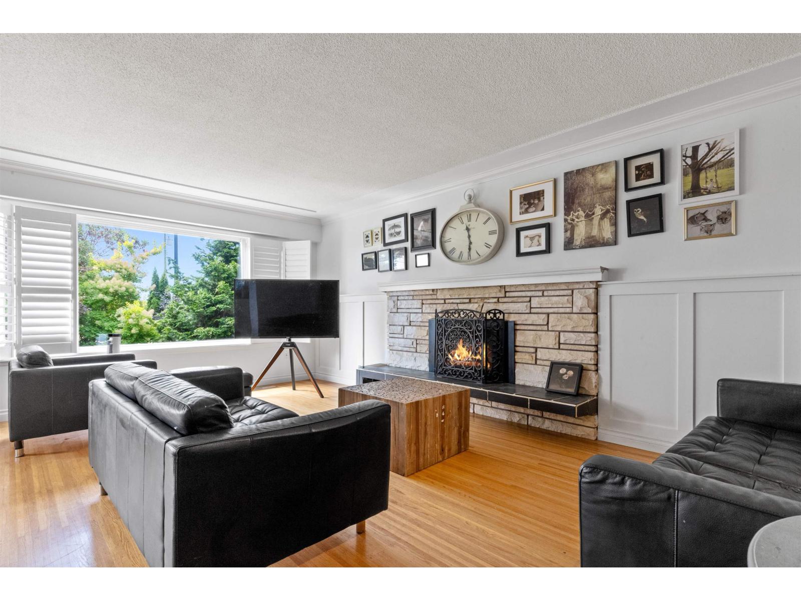 Photo 12 of 1310 Parker Street, White Rock BC