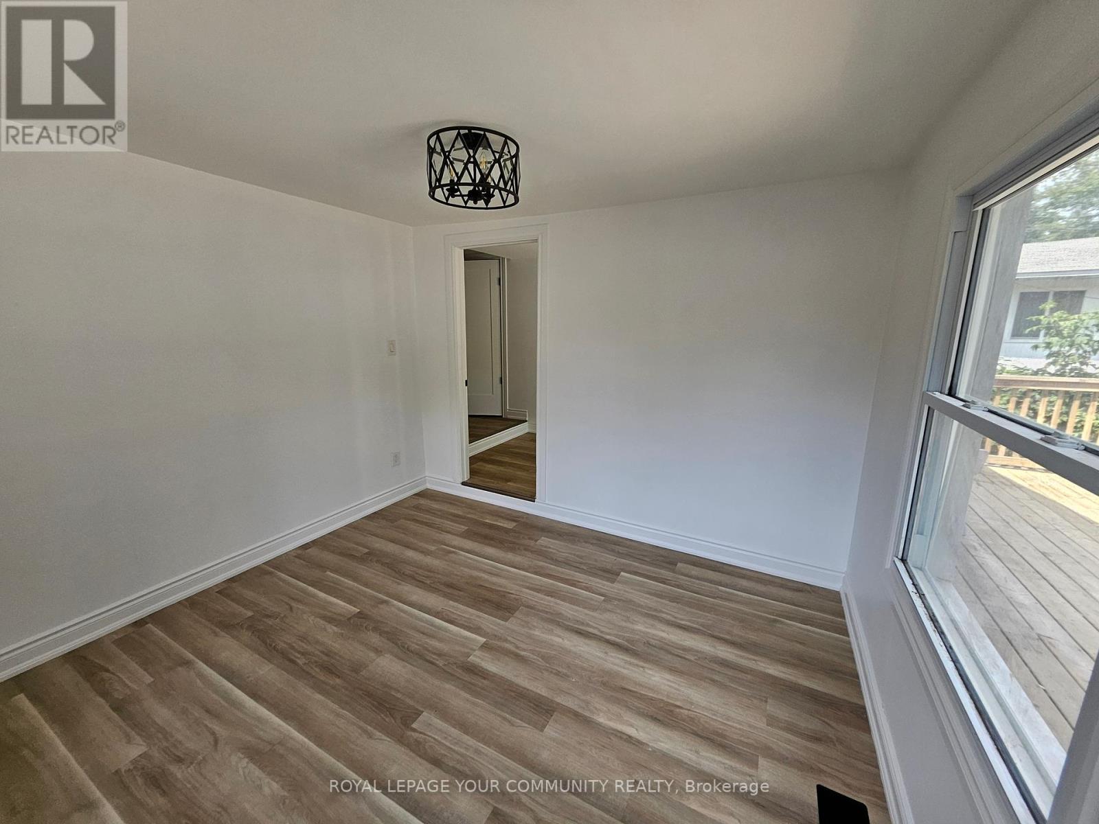 Photo 13 of 39 Eastern Avenue, New Tecumseth ON
