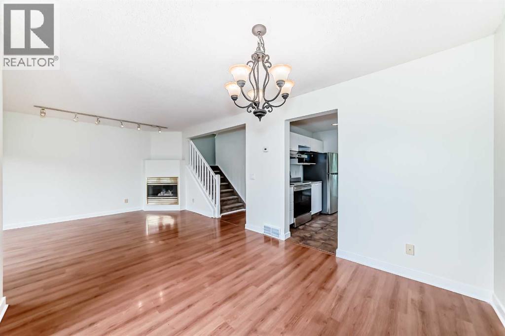 Single Family House for Sale in   Sandarac Drive NW Sandstone Valley Calgary 
