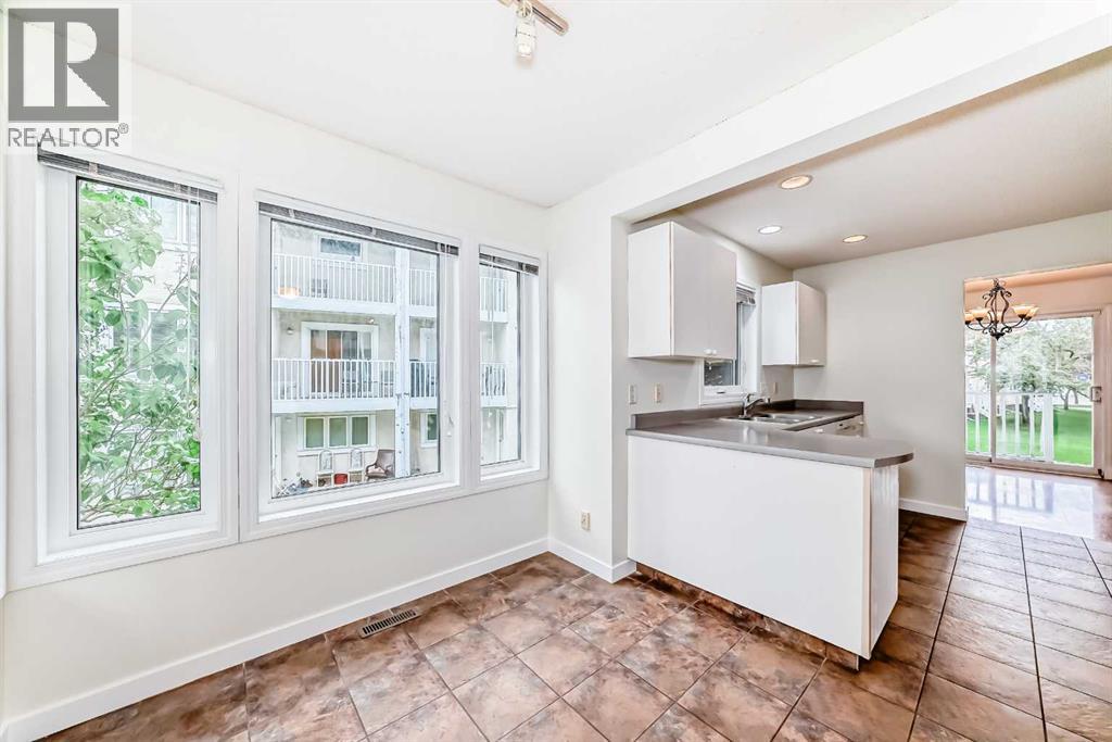 Single Family House for Sale in   Sandarac Drive NW Sandstone Valley Calgary 