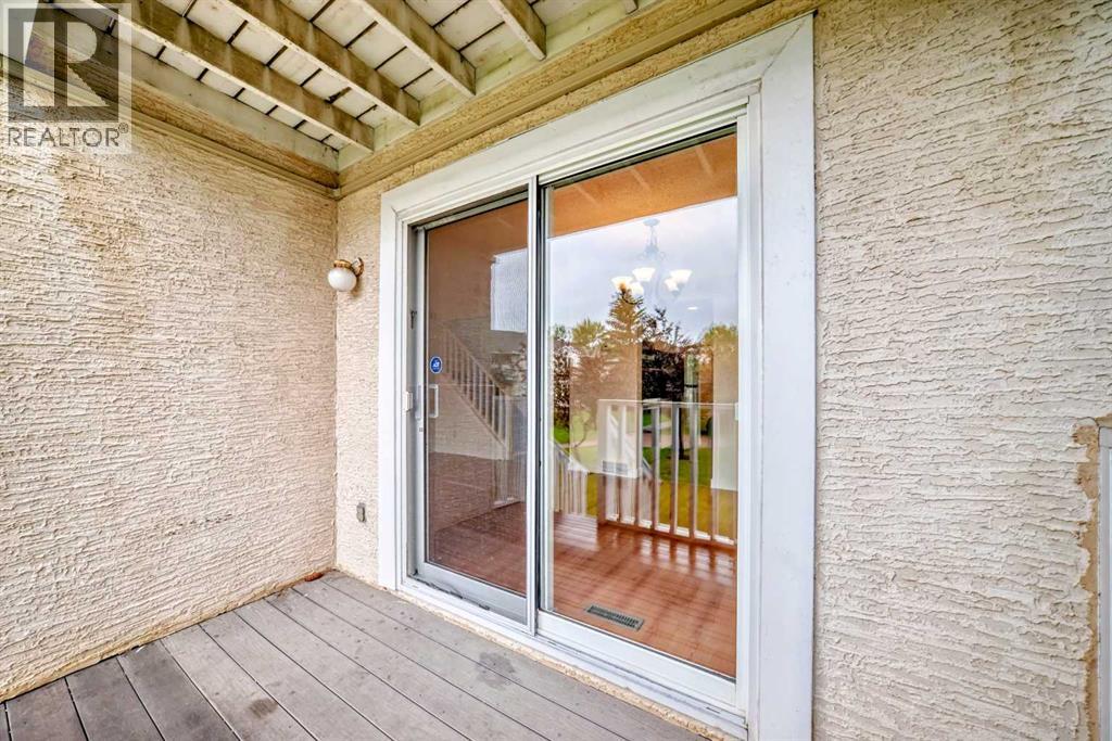 Single Family House for Sale in   Sandarac Drive NW Sandstone Valley Calgary 