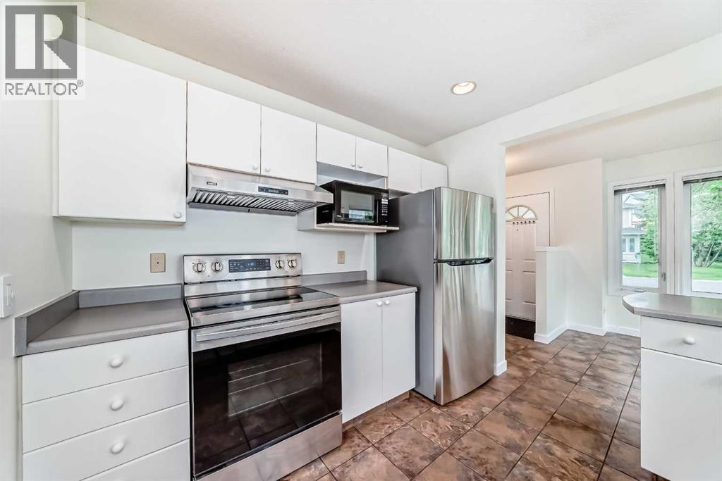 Single Family House for Sale in   Sandarac Drive NW Sandstone Valley Calgary 
