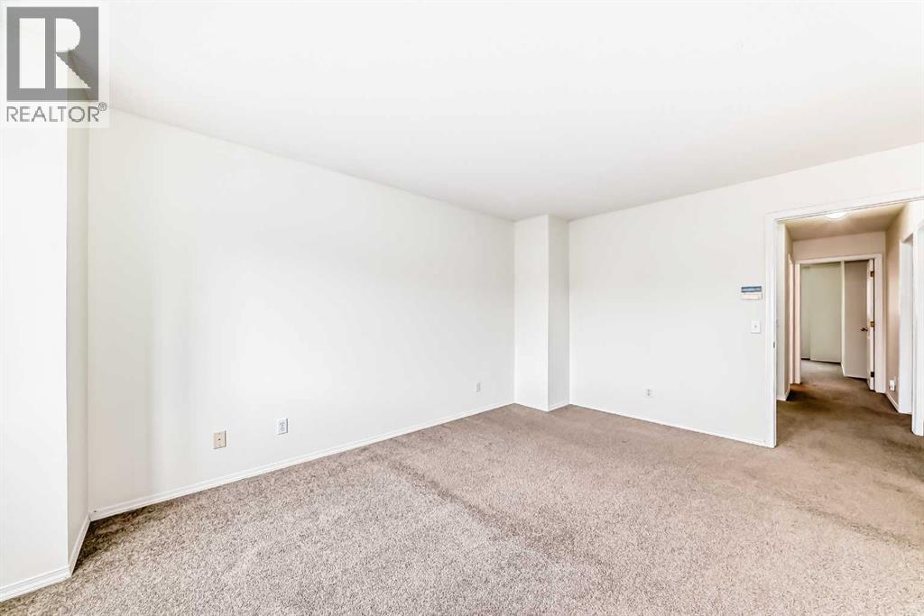 Single Family House for Sale in   Sandarac Drive NW Sandstone Valley Calgary 