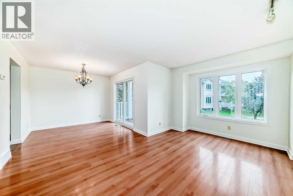 Single Family House for Sale in   Sandarac Drive NW Sandstone Valley Calgary 