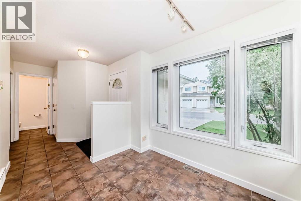 Single Family House for Sale in   Sandarac Drive NW Sandstone Valley Calgary 