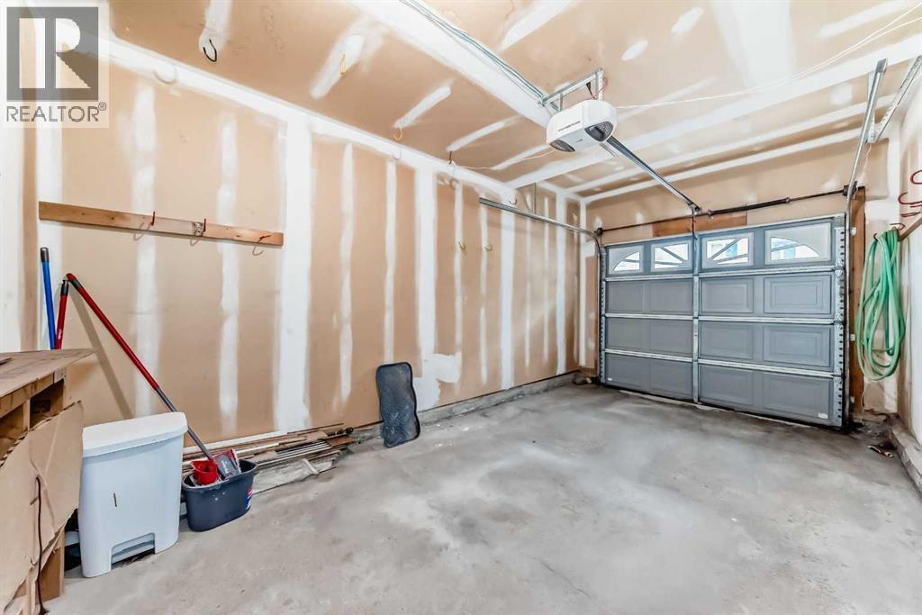 Single Family House for Sale in   Sandarac Drive NW Sandstone Valley Calgary 