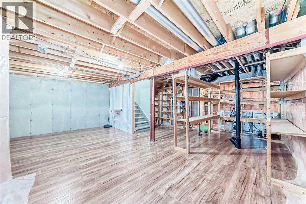 Single Family House for Sale in   Sandarac Drive NW Sandstone Valley Calgary 