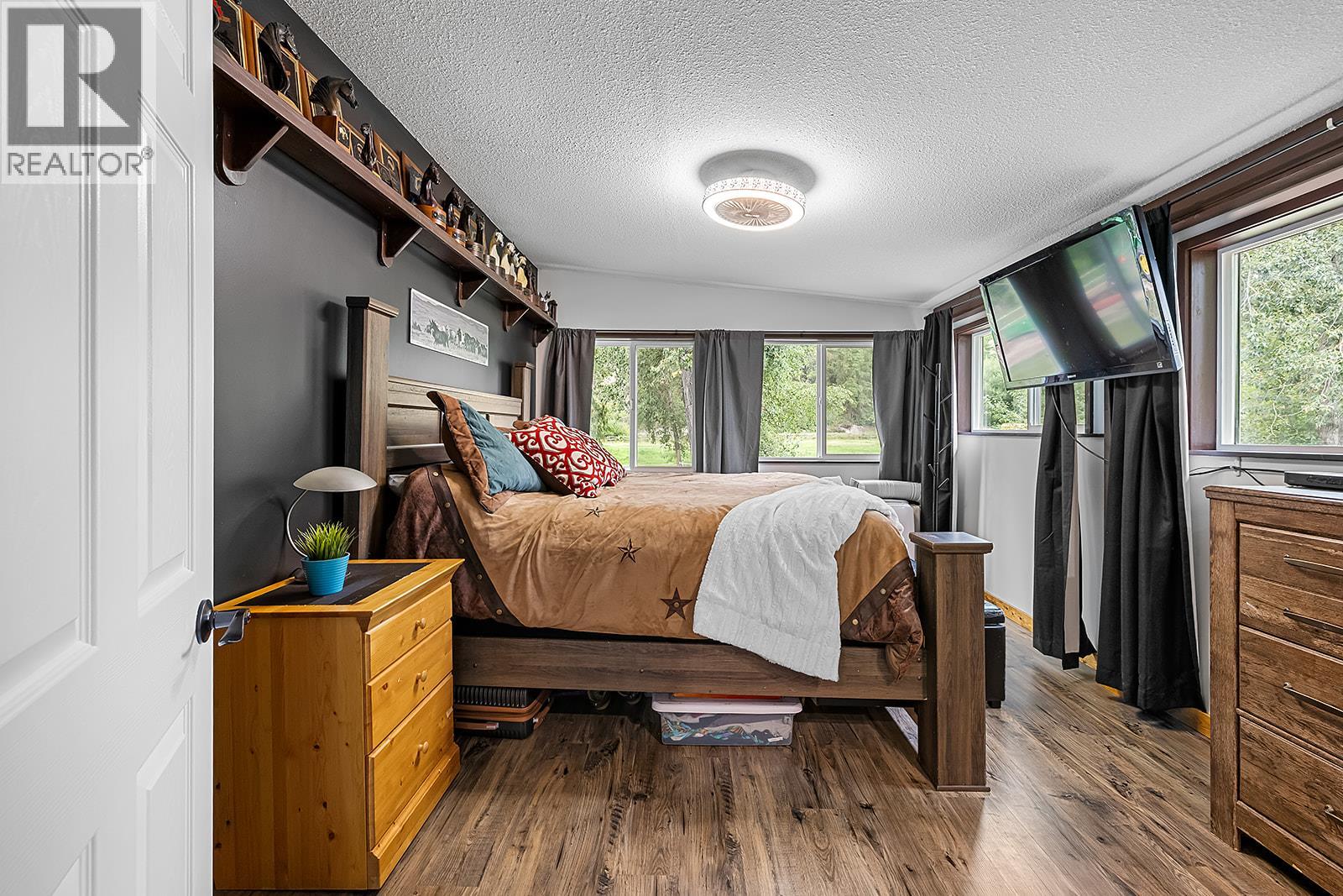 Photo 12 of 1077 Goat River South Road, Creston BC