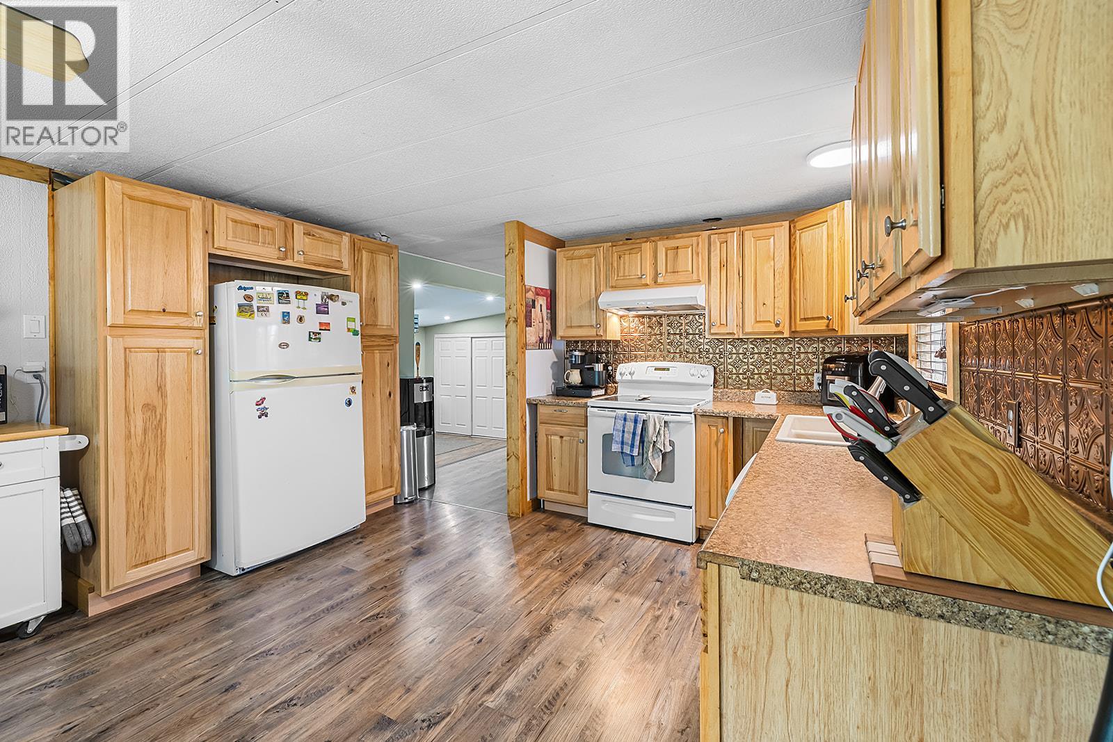 Photo 9 of 1077 Goat River South Road, Creston BC