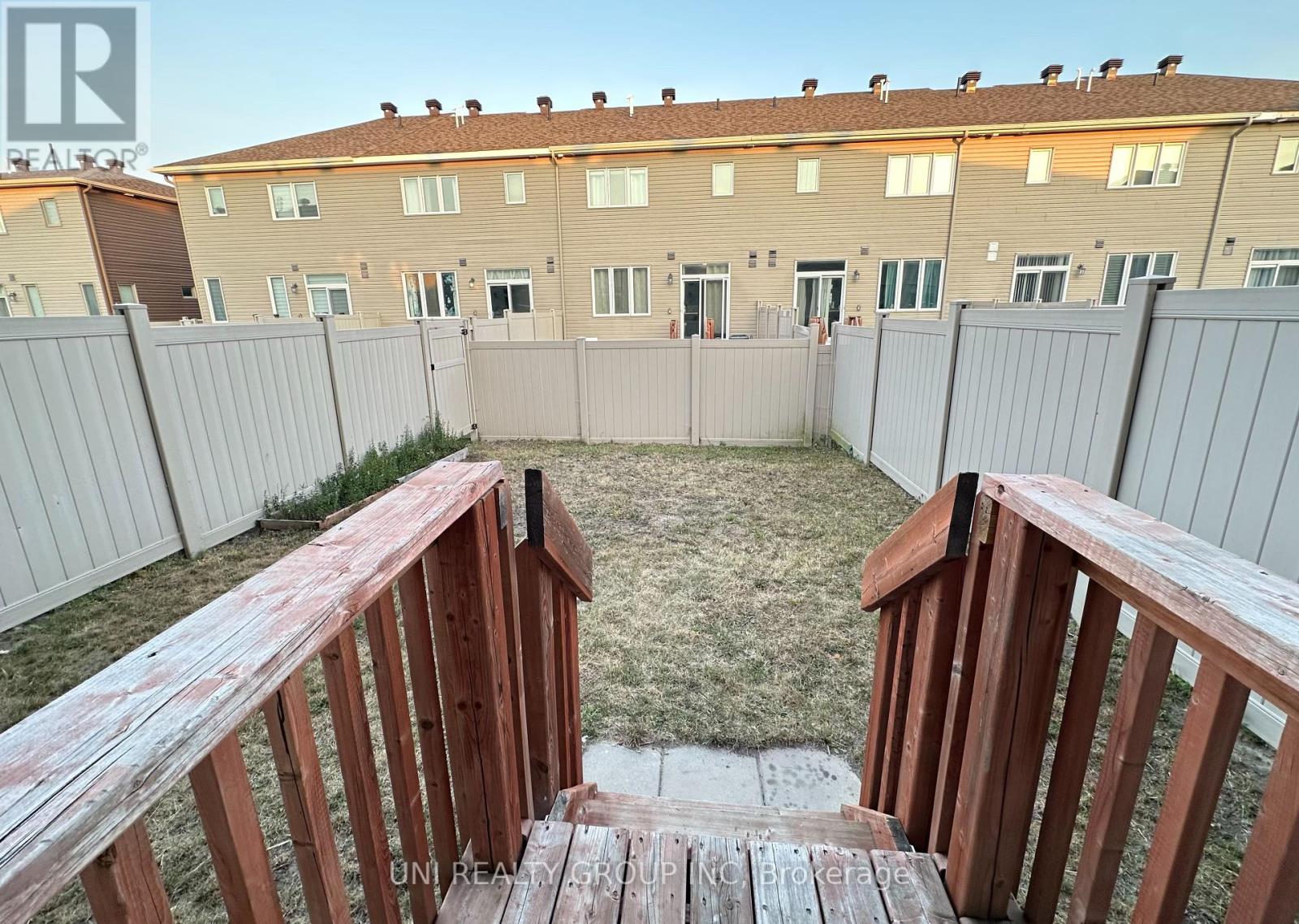 Photo 35 of 2468 Waterlilly Way, Ottawa ON