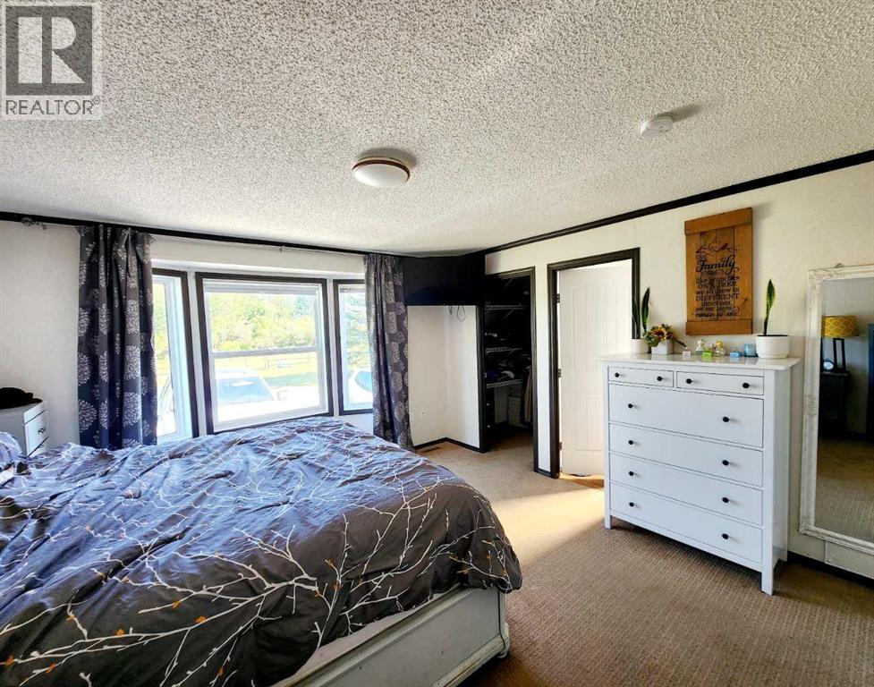 Photo 1 of 733032 Range Road 123, Hythe AB