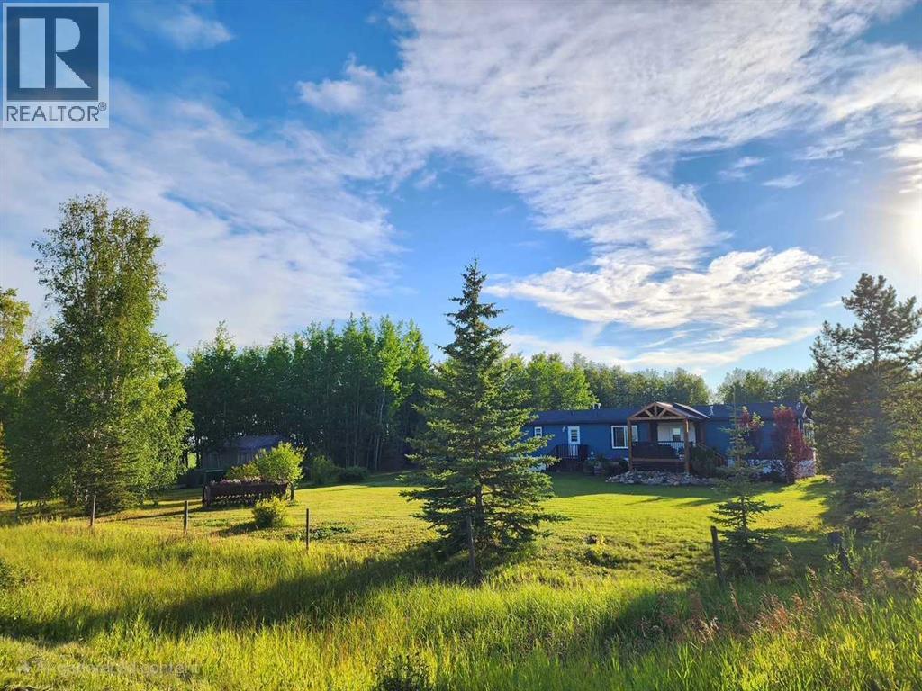 Photo 3 of 733032 Range Road 123, Hythe AB