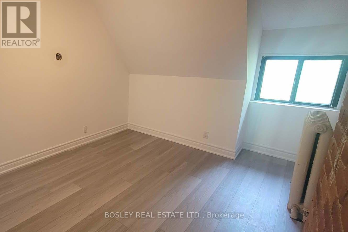 Photo 19 of 3 166 Spadina Road, Toronto ON